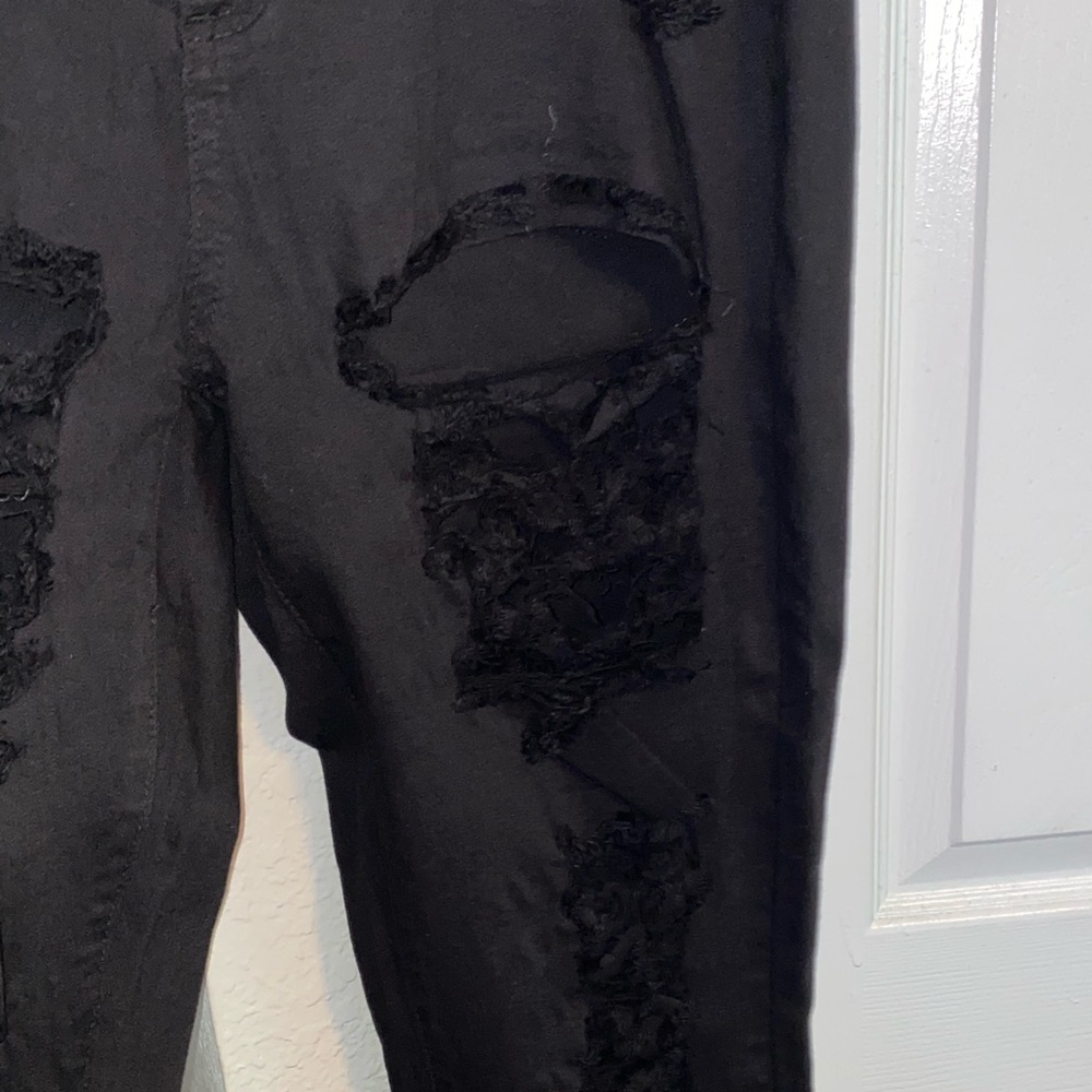 Black Distress Boyfriend Jean